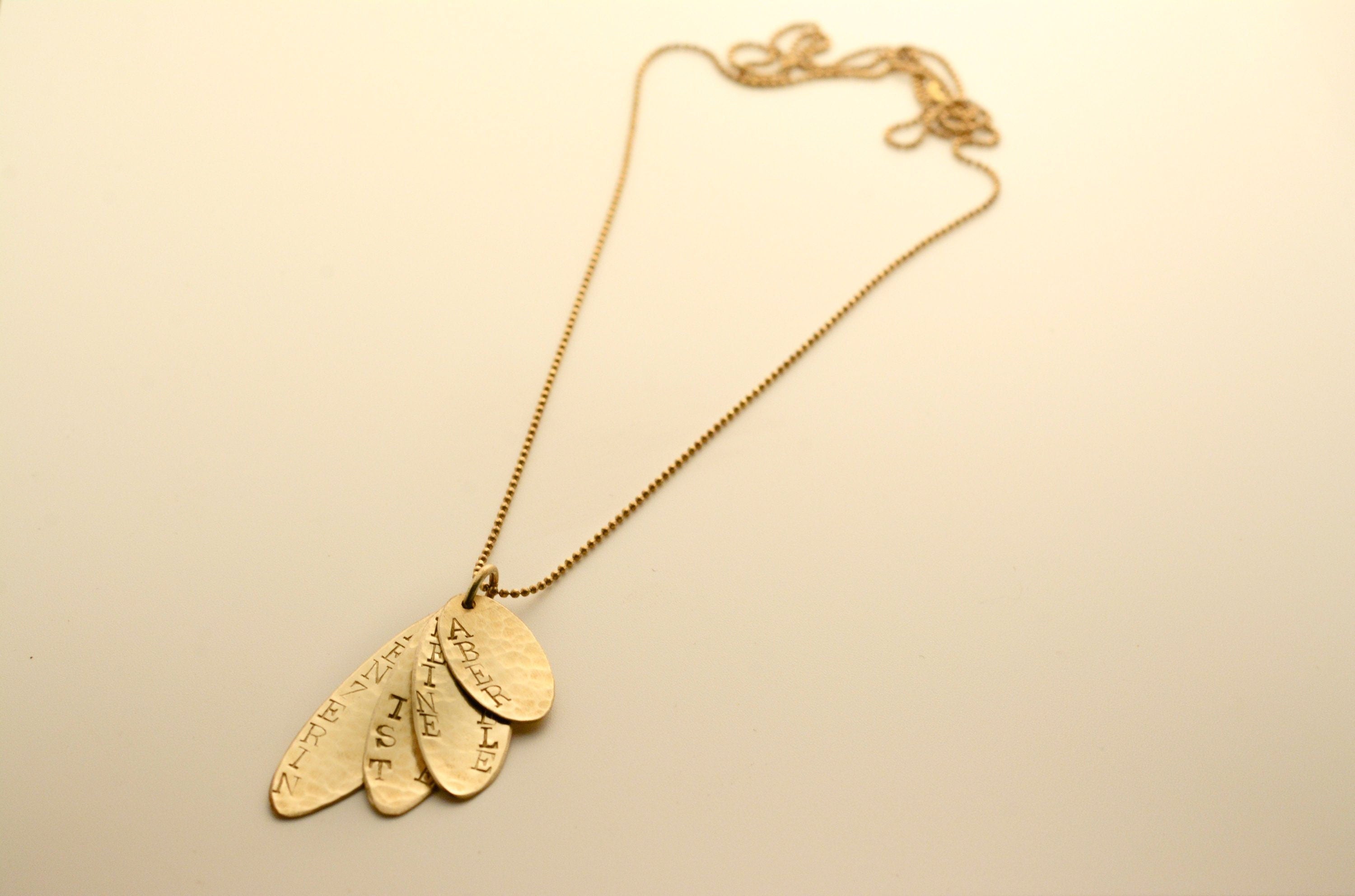 Collier avec gravure – « Mais mon âme est une danseuse »