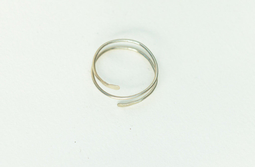 Bague spirale délicate en argent