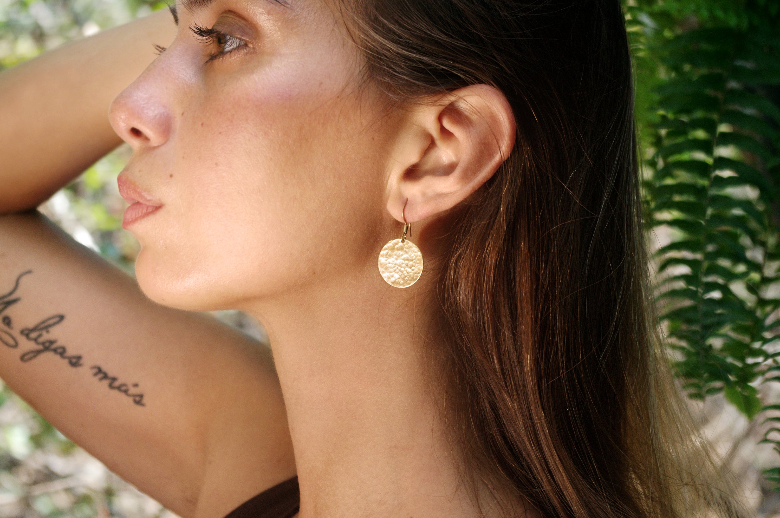 Round gold earrings