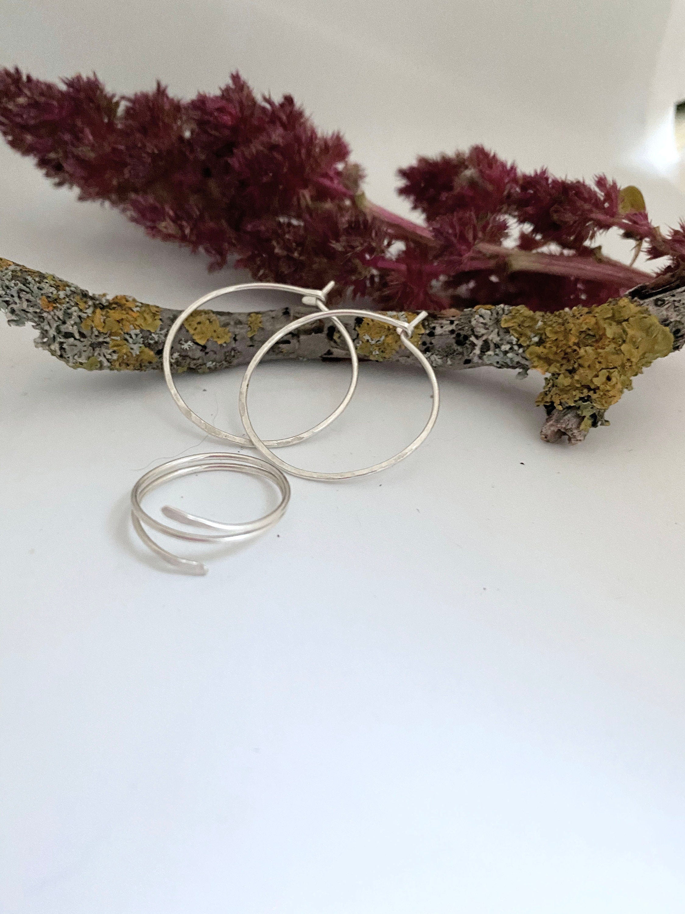 Set Creole Silber und feiner Ring, 925 Silber Set minimalistisch, feines Schmuck Set