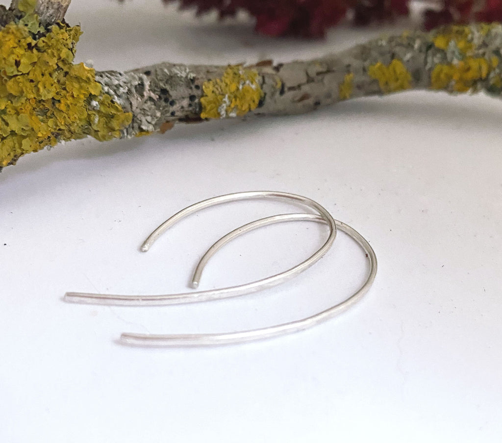 Delicate silver hoop, 925 silver minimalist earrings, fine silver earrings