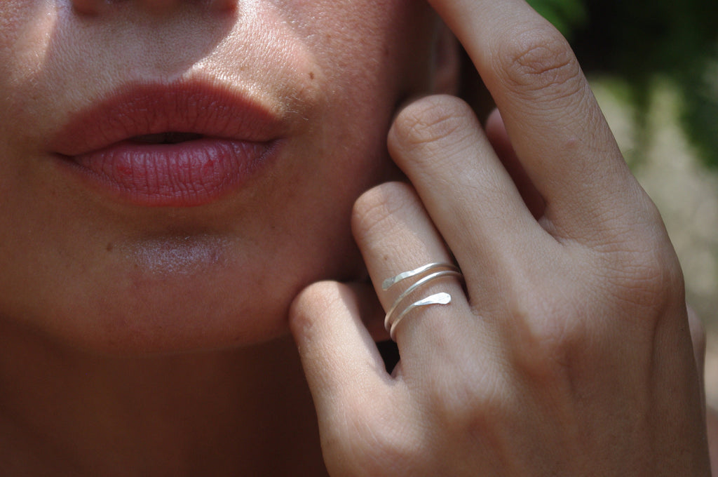 Set Creole Silber und feiner Ring, 925 Silber Set minimalistisch, feines Schmuck Set