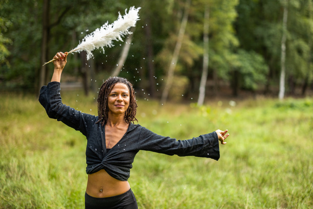 Haut cache-cœur bohème à capuche