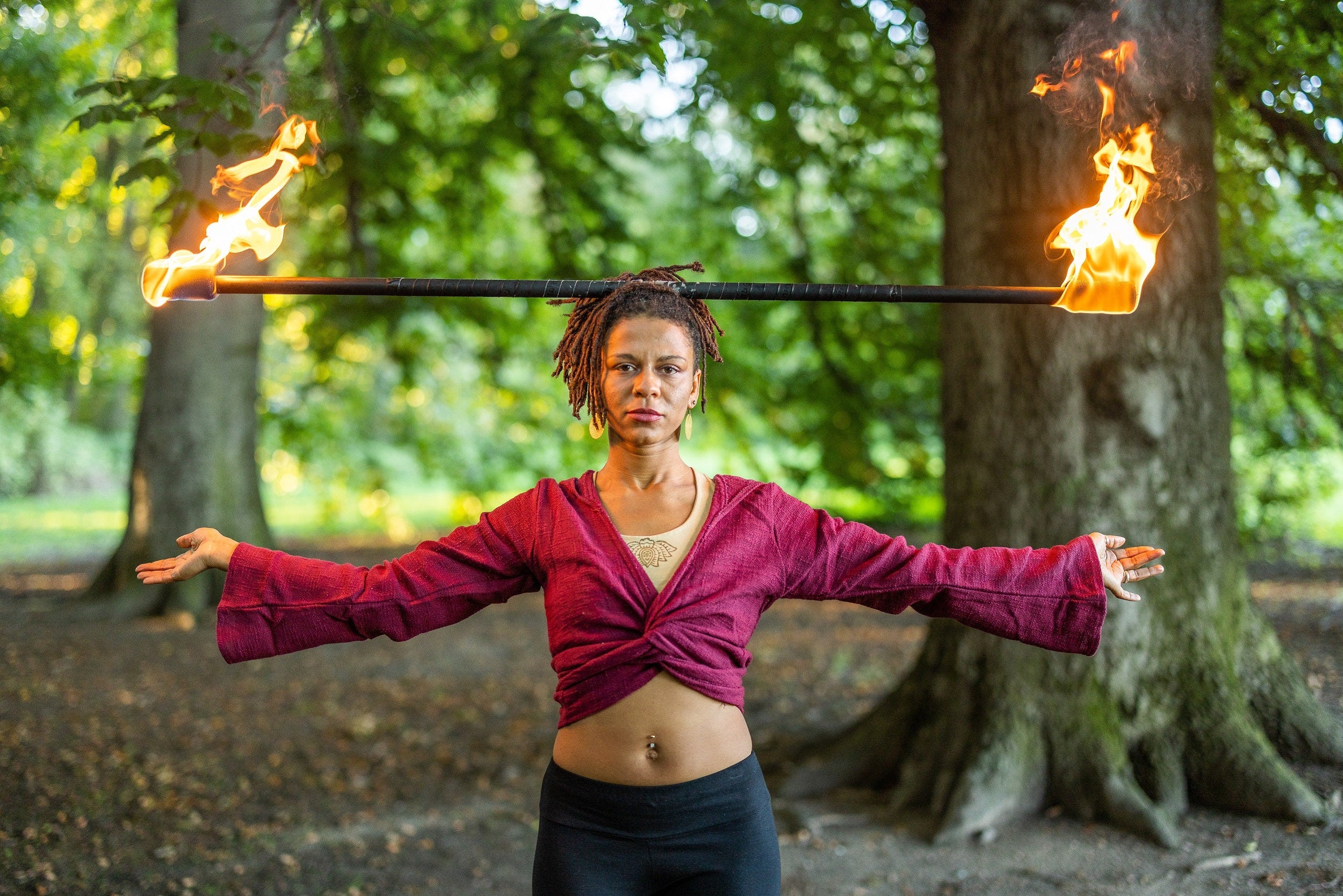 Haut cache-cœur bohème à capuche