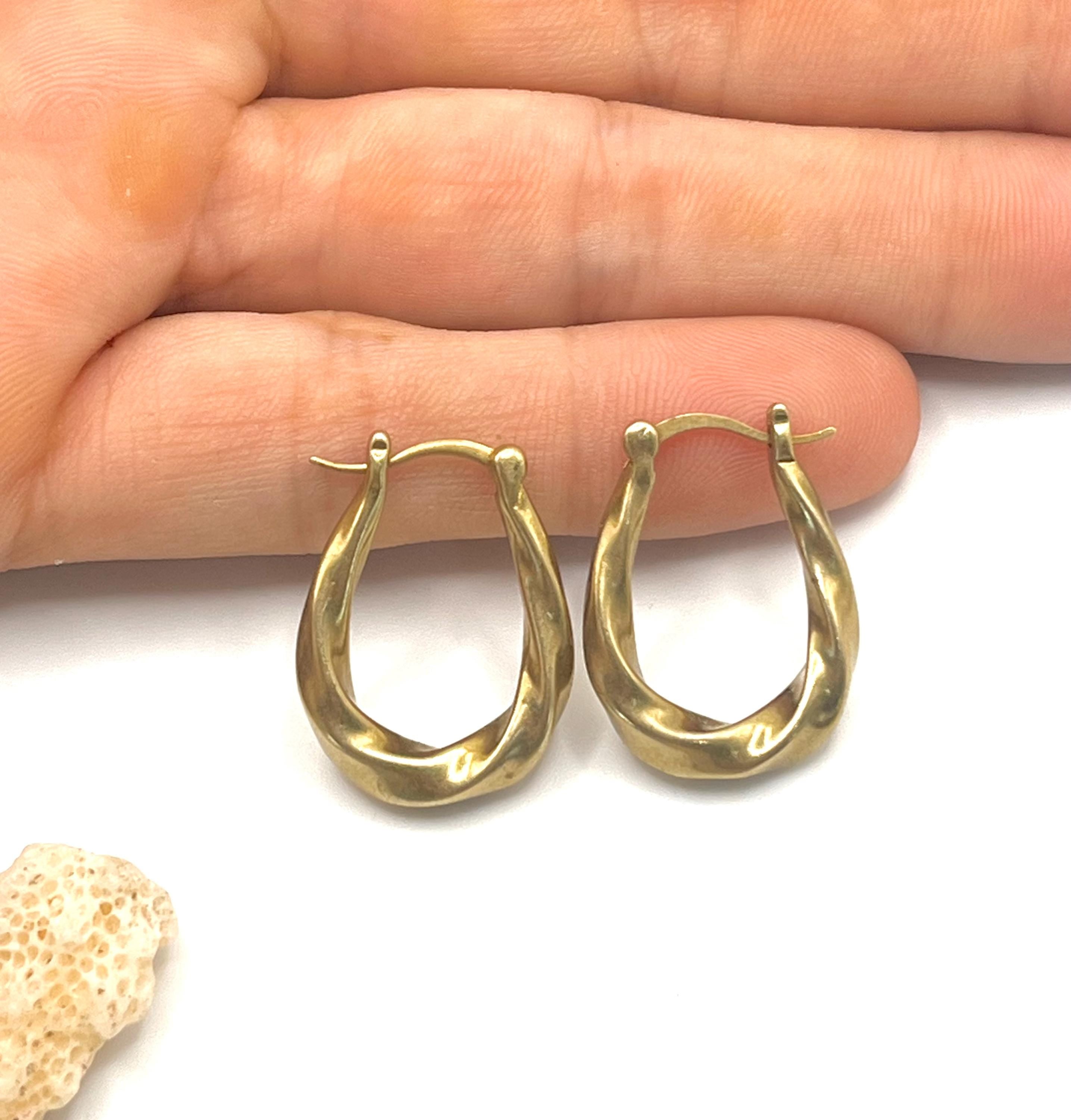 Twisted gold hoops
