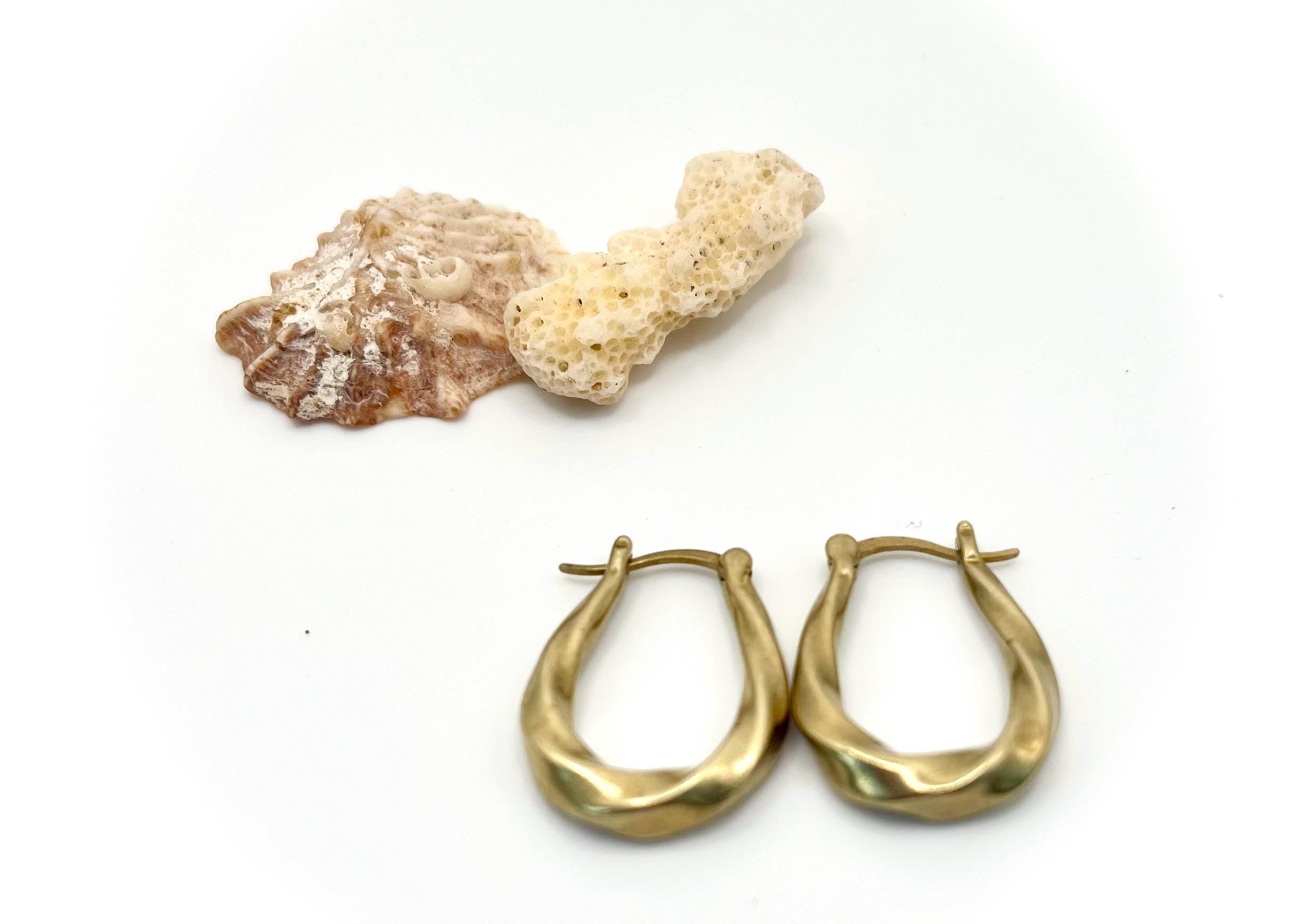 Twisted gold hoops