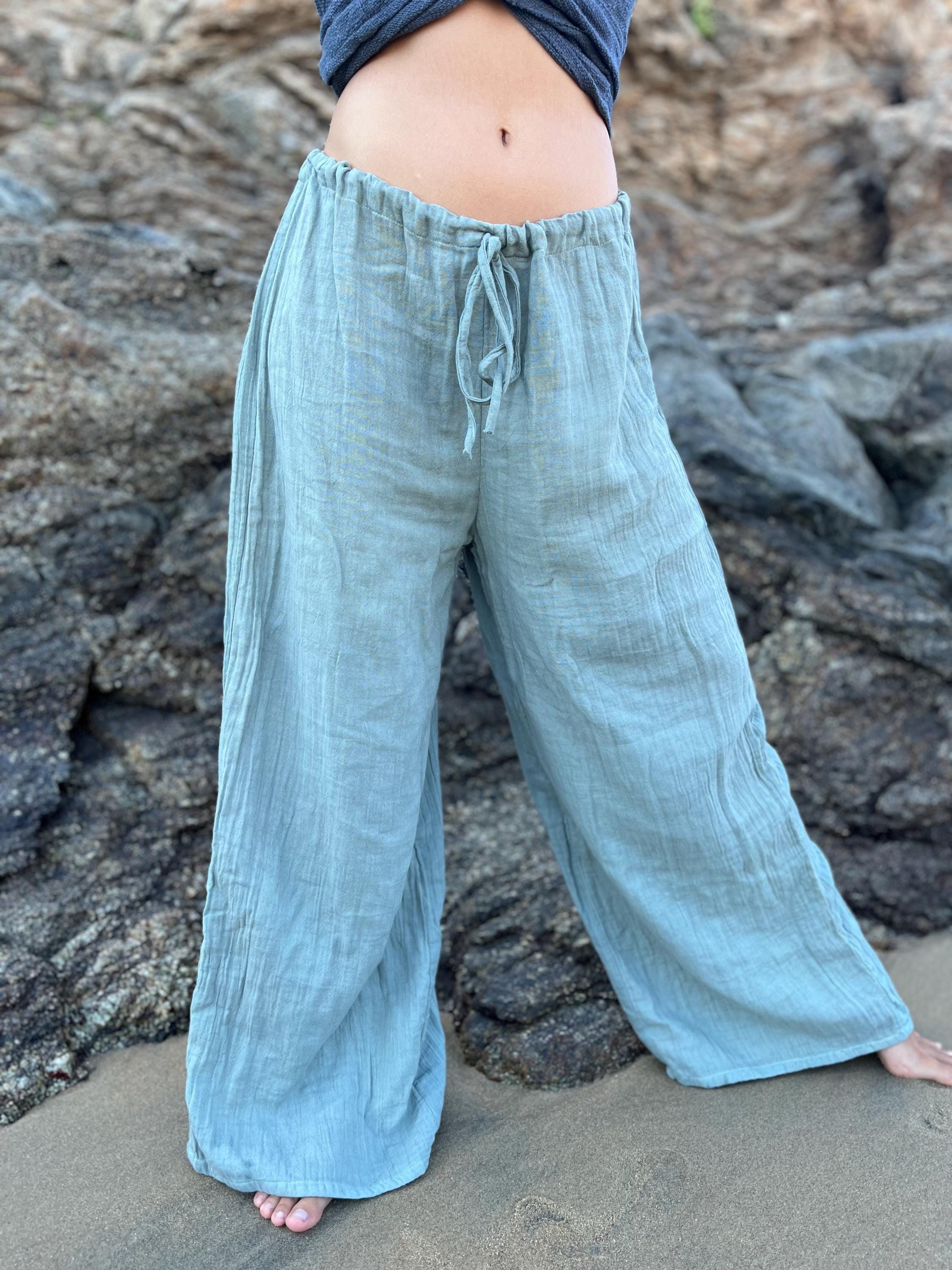 Outfit Wickeltop und weite Sommerhose